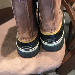 Sorel Boots 8 1/2