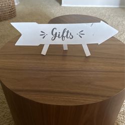 Gift Sign 