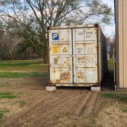 WIND & WATERTIGHT 20’ & 40’ SHIPPING CONTAINERS!