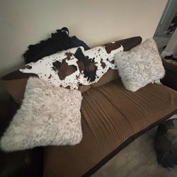 Love Seat And Couch Tan And Brown 