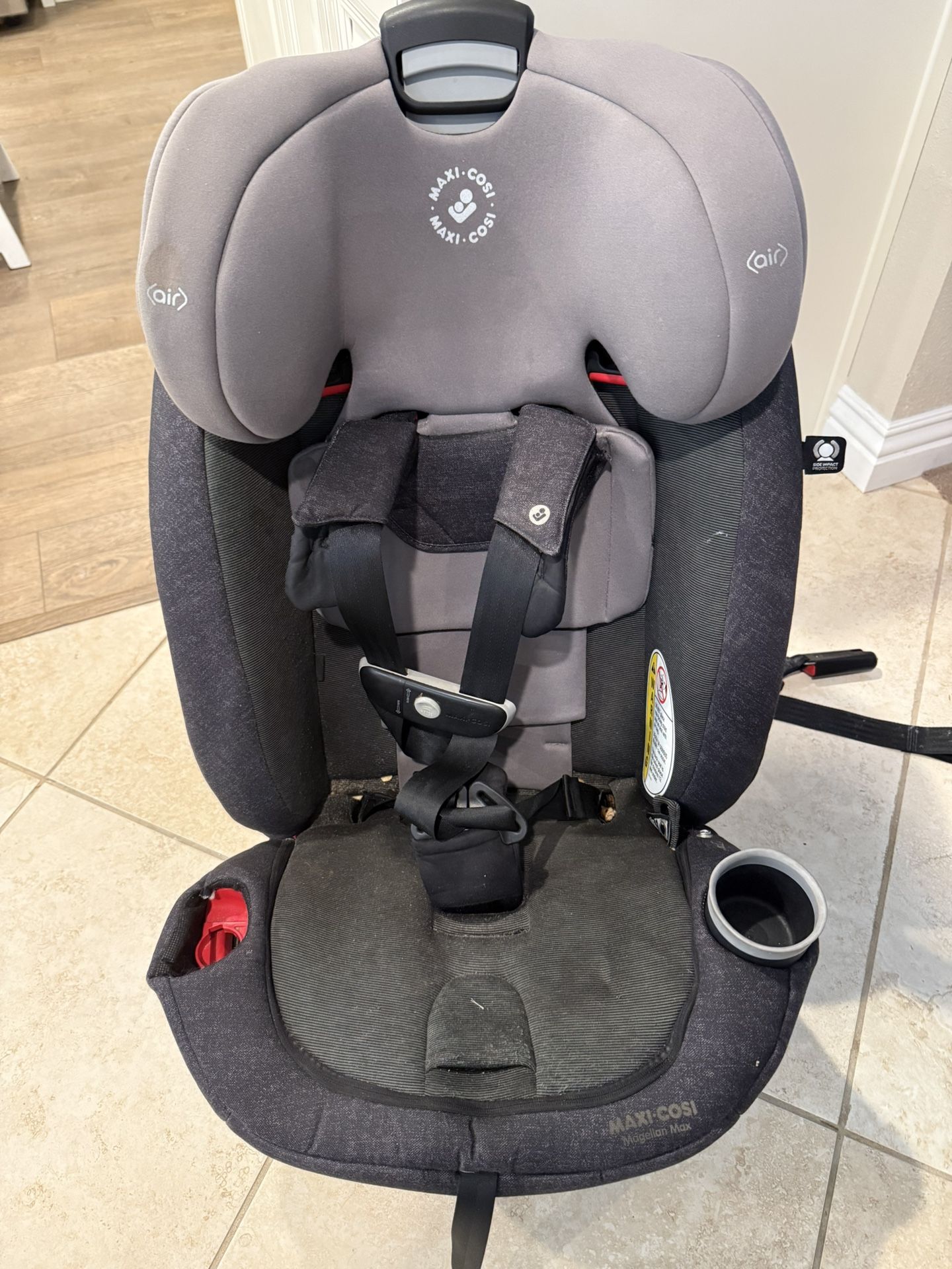 Maxi-Cosi Magellan Xp Max All-In-One Convertible Car Seat