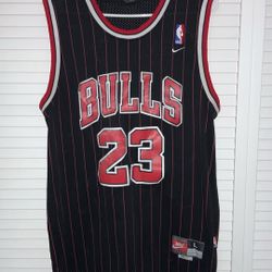 Vintage Nike Michael Jordan Chicago Bulls Jersey Size Large 