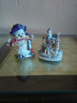 Snowman and 🏰 castle figure