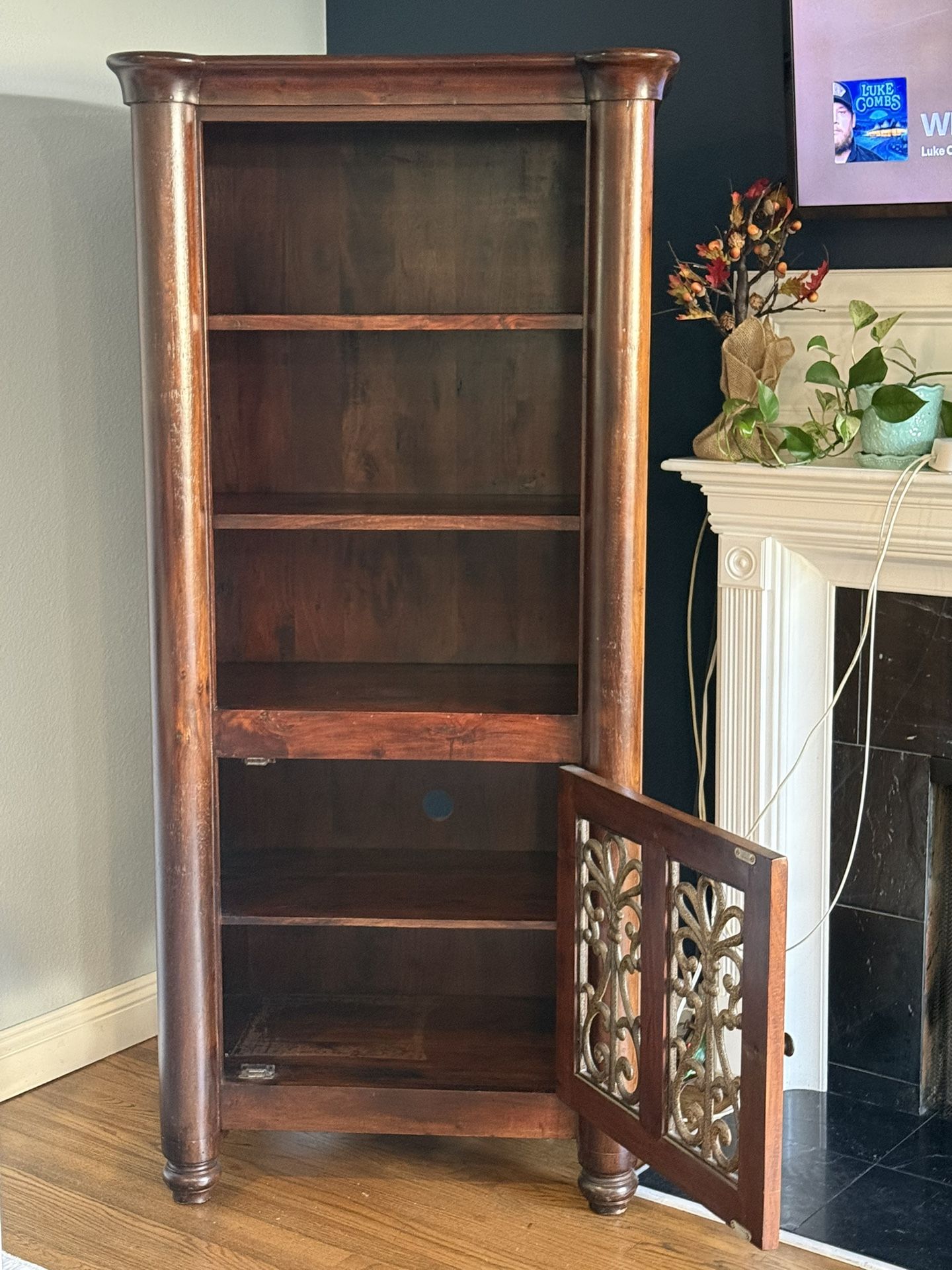 Sturdy Cabinet
