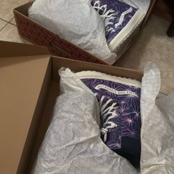 10.5 Men’s Vans Snowboard Boots Purple 