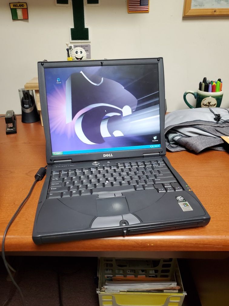 Dell Inspiron 4000 Laptop