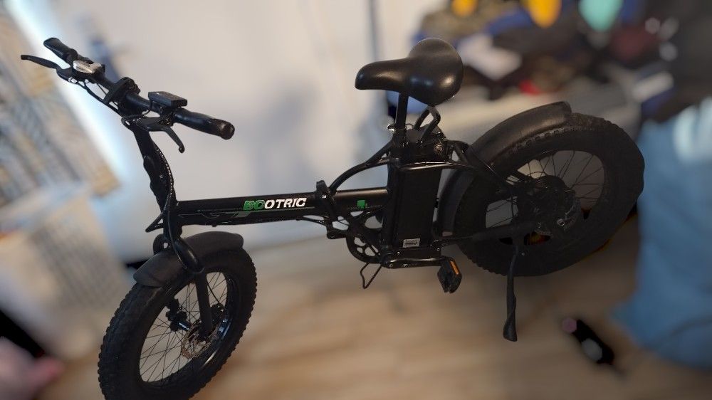 E-bike $700