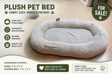 Large Plush Pet Bed – Oversized – Clean – Excellent Condition