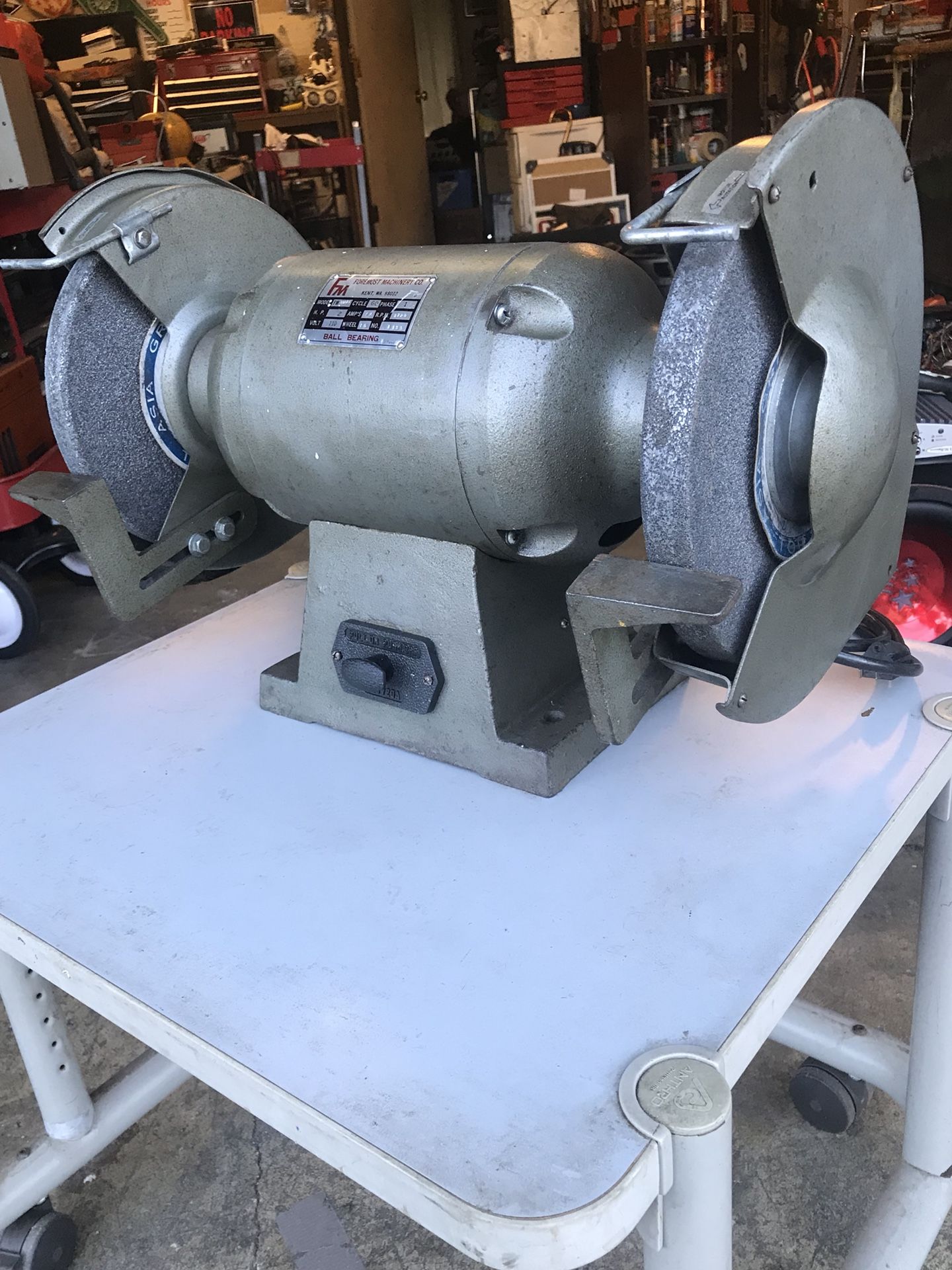 Foremost Machinery Co. Industrial Bench Grinder 10” 2HP