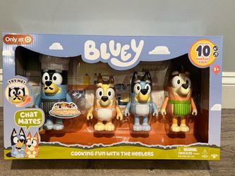 Bluey Let's Play Chef Chat Mates Figure Dinner Time Heeler: Interactive Toy with Bluey & Bingo Characters.