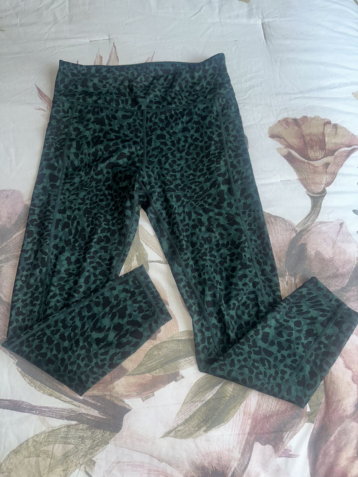 DKNY Green Leopard Print Leggings