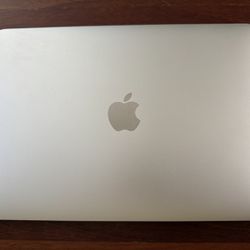 2015 MacBook. 12" Retina Display. Great Battery! A1534 1.1