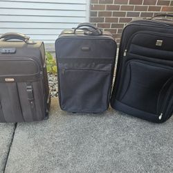 3 Carry On Luggages 🧳