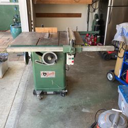 10 inch grizzly, tablesaw 220 V 3 Hp
