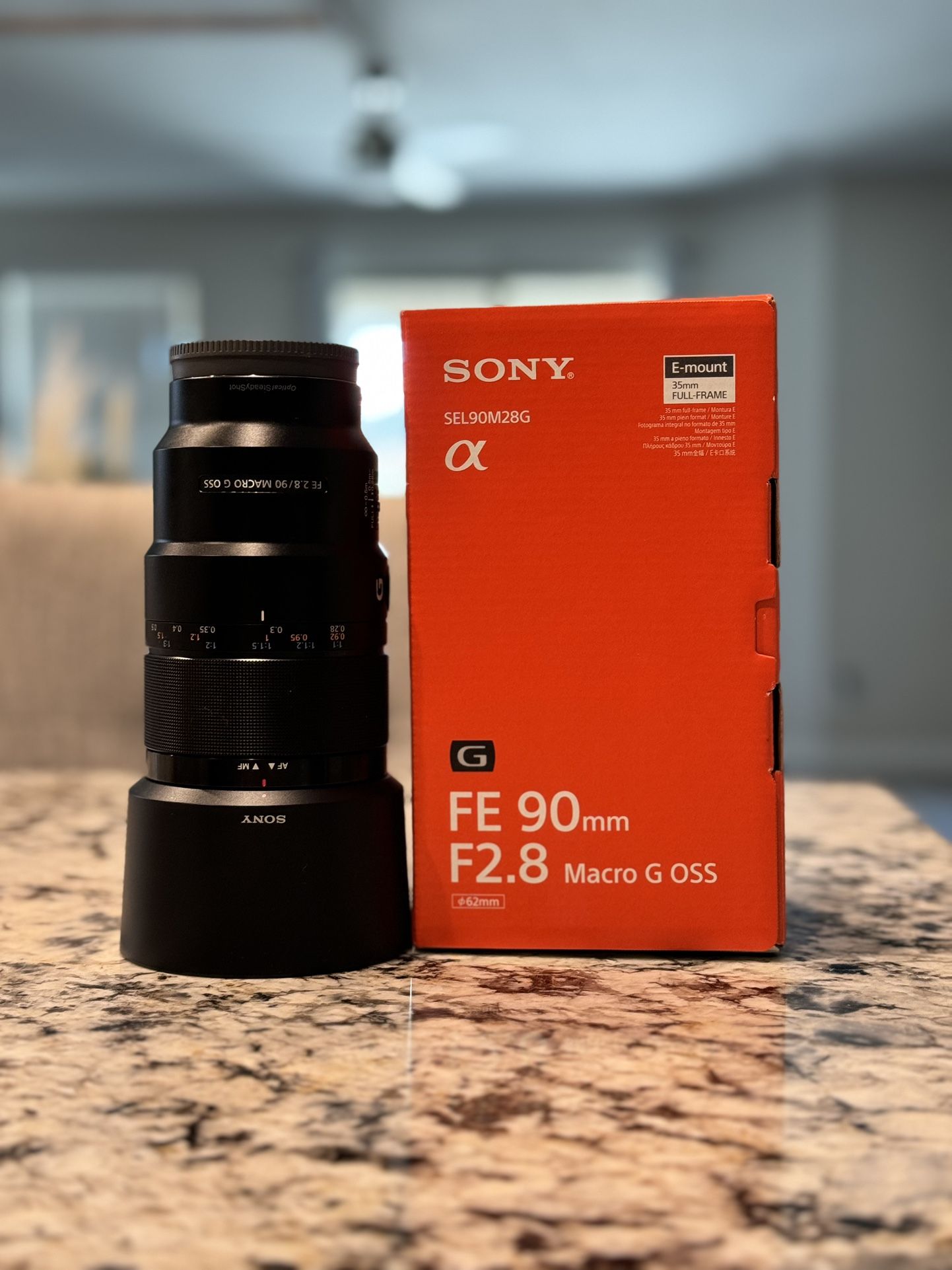 Sony 90mm f2.8 Macro G OSS