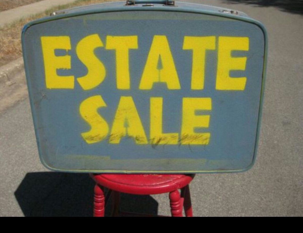Estate Sale, Rugs, Furniture, Lamps, Paintings, Mirrors,etc