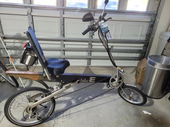 Recumbent Bike. NOT ELECTRIC. 21 Gears. LAWN CHAIR TYPE Bike Seat