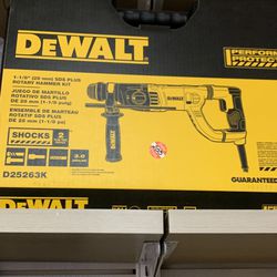 Dewalt New 1 1/8” Rotary Hammer 