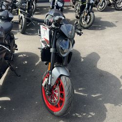 2022 Ducati Monster 937