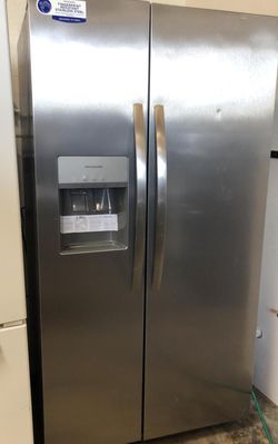 Frigidaire Side-by-Side Stainless Steel Refrigerator Fridge
