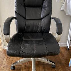 Chair - Leather 