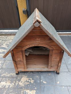 Doghouse wood FREE