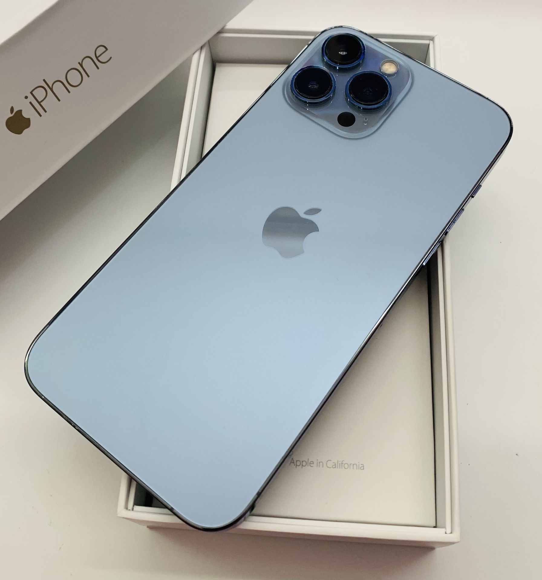 iPhone 13 Pro Max 128 Gb Unlocked For $699