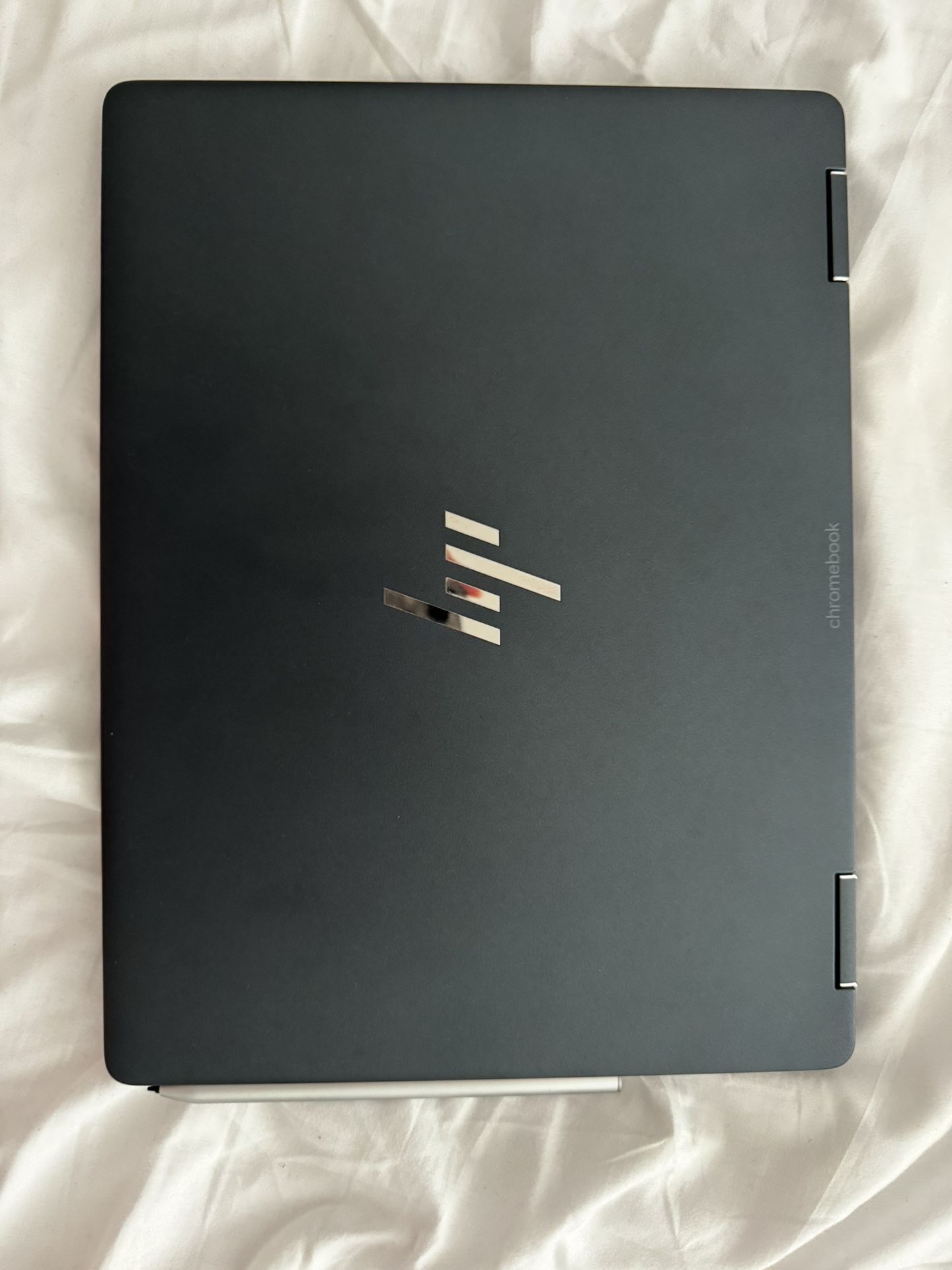 HP dragonfly elite Chromebook intel i3 12th gen 128gb