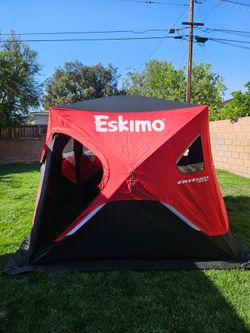 Ice fishing tent