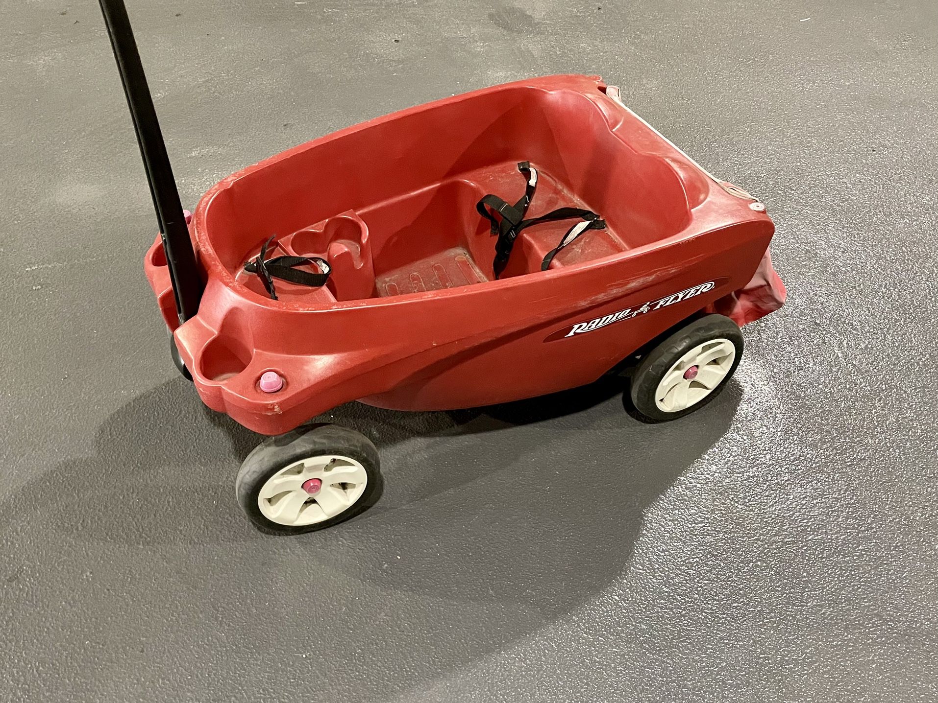 Radio Flyer Canopy 3 Seater Deluxe Wagon