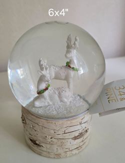 Christmas snow globe (two white deer with holiday wreaths)