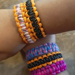 Paracord bracelets  1× $6.99 & 2× $12 & 3× $15