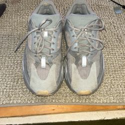 9.5 Authentic Yeezys