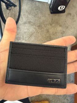 TUMI cardholder