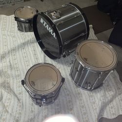 Tama Rockstar 4-piece acoustic drum set (excludes snare)