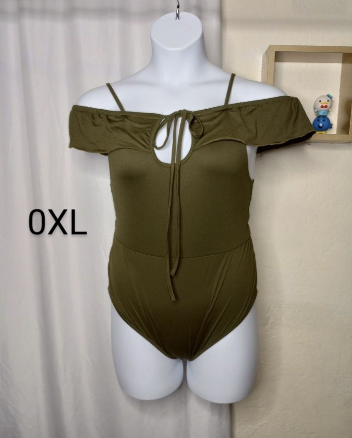 Off Shoulder Bodysuit Plus Size (0XL)$5