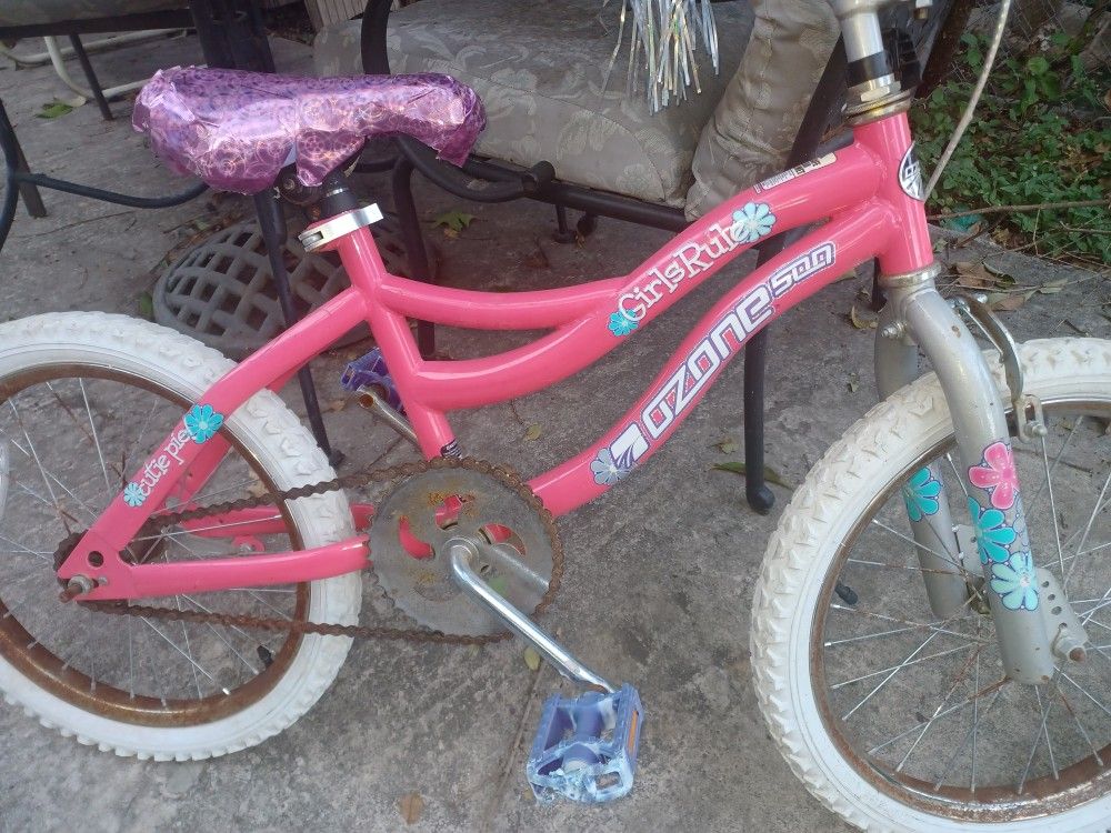 Ozone 500 Girls. 19in Bike