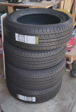 BRAND NEW tires 255/55R/19