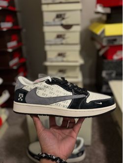 SIZE 9 TRAVI$ $COTTS NIKE COLLABS 😊✌️