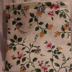 Longaberger 48" Fabric Square In White Vine 