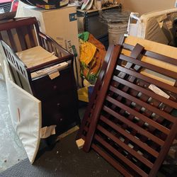 Dream On Me Jayden 4-in-1 Mini Crib With Mattress