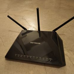 Netgear AC1750 Smart WiFi Router (Model R6400)
