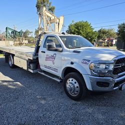 Ram 5500 Rollback Tow Truck