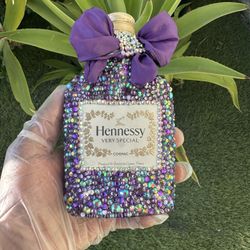 Purple bottle, Decorated Bottle, Empty bottle, Purple decor, Purple , Rhinestone bottle, Glass bottle, Birthday bottle 