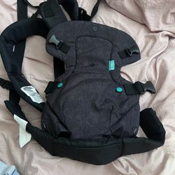 Infantino Flip 4-in-1 Convertible Baby Carrier in black