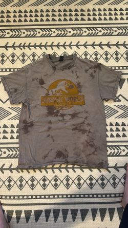 Jurassic World t shirt rebirth size medium