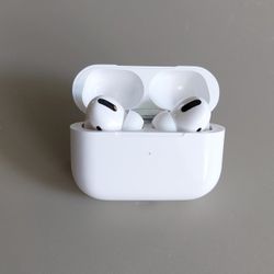 Wireless earbuds 