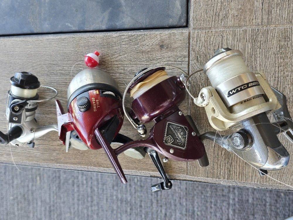 Set of 4 Fishing Reels