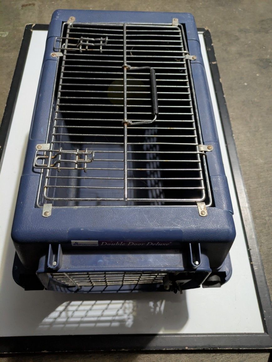 Blue Dog Crate Small Dog, Like New