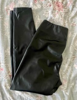 GAP size Medium Black Faux Leather Leggings